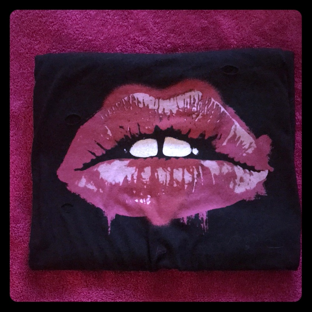 Torrid Lip Tee